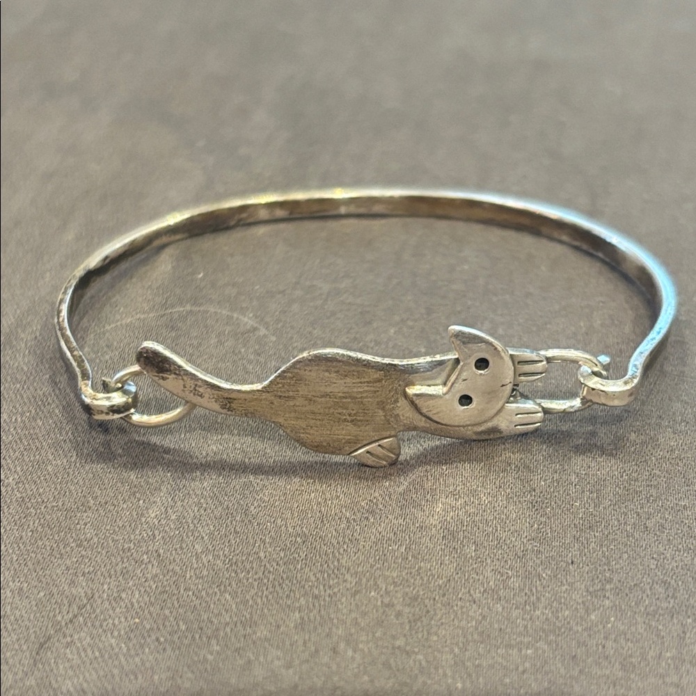 Anne Harvey Sterling cat bracelet